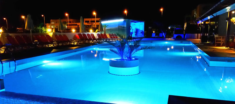 Amnissos Hotel Pigianos Kampos  Exterior photo