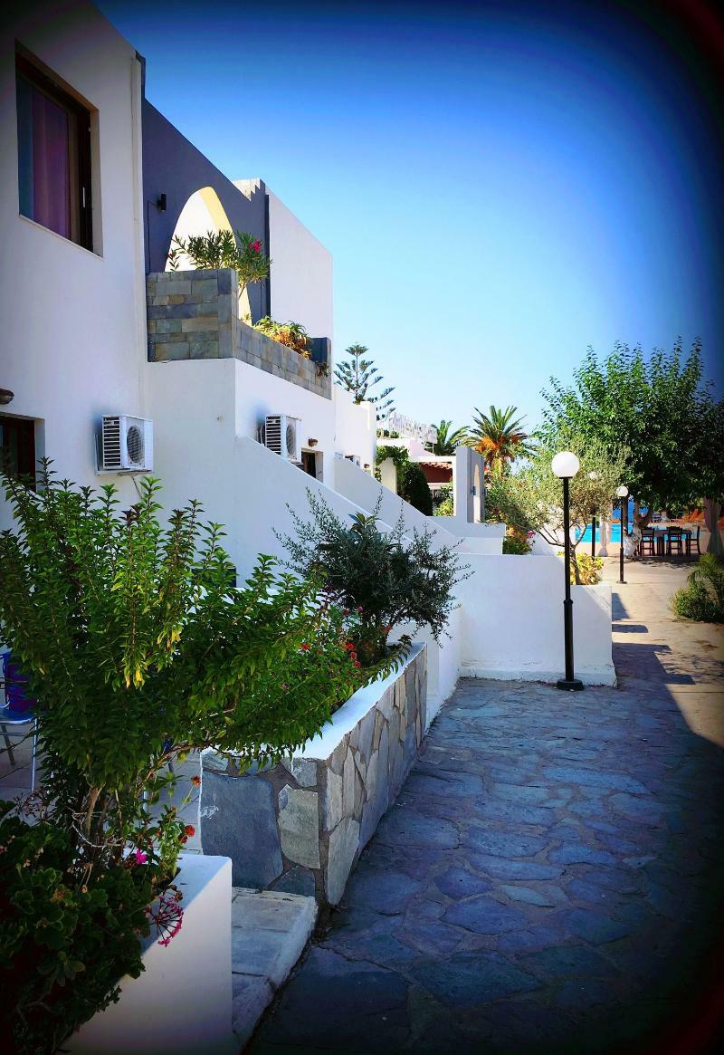 Amnissos Hotel Pigianos Kampos  Exterior photo